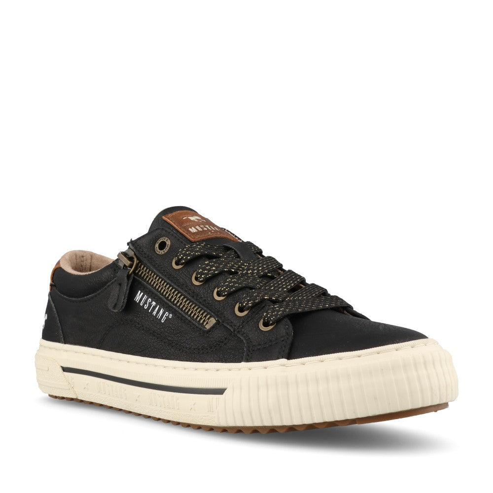 Mustang Ladies 15M0112011 Trainer In Black