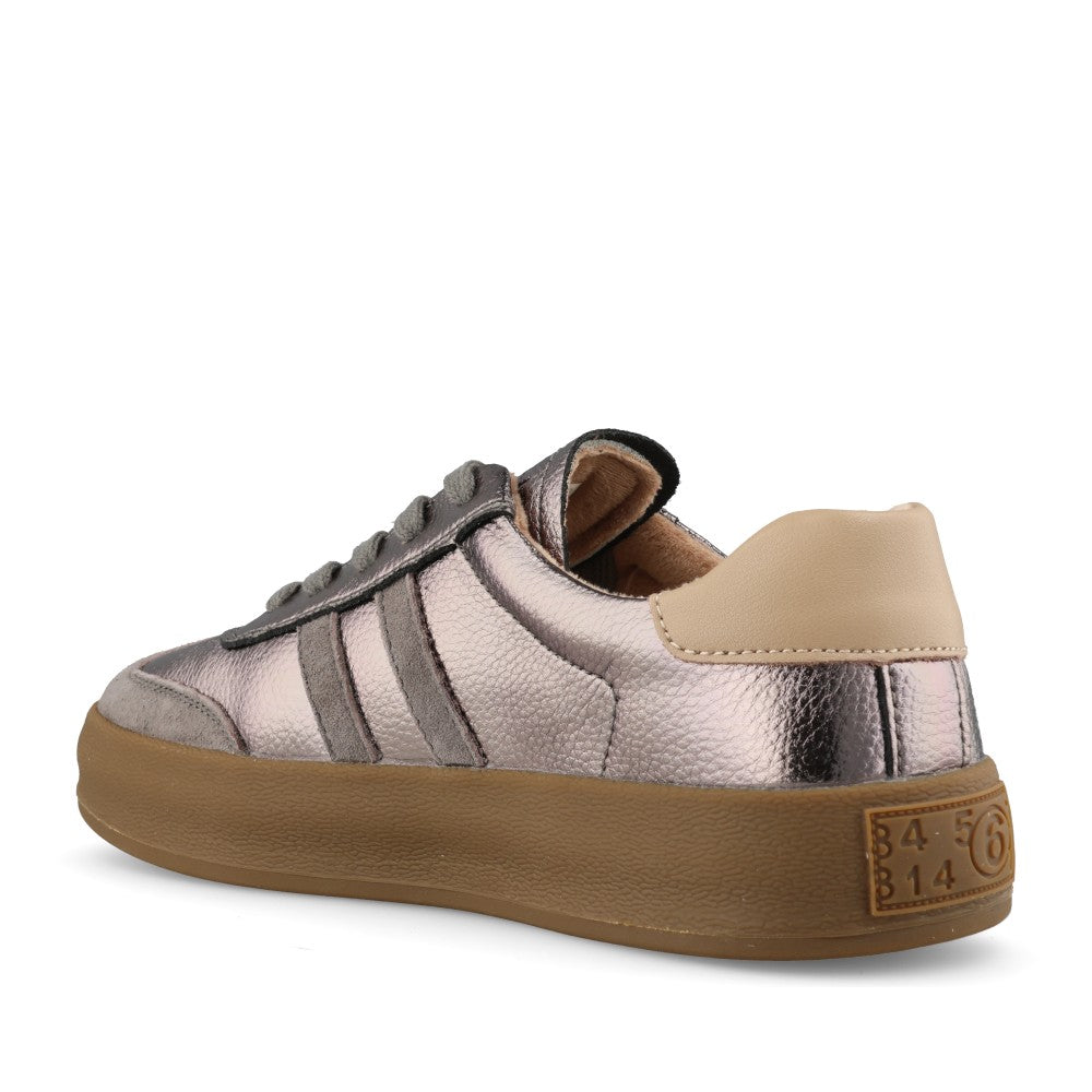Drilleys Ladies Thirty Two Trainer In Burnt Nickle