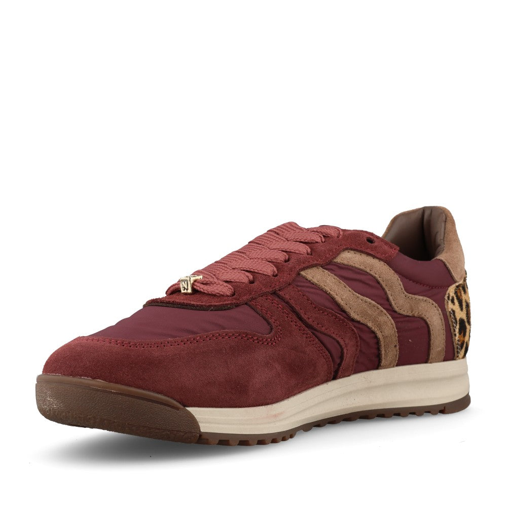 Meline Ladies 360 S-TO/134 Trainer In Burgundy