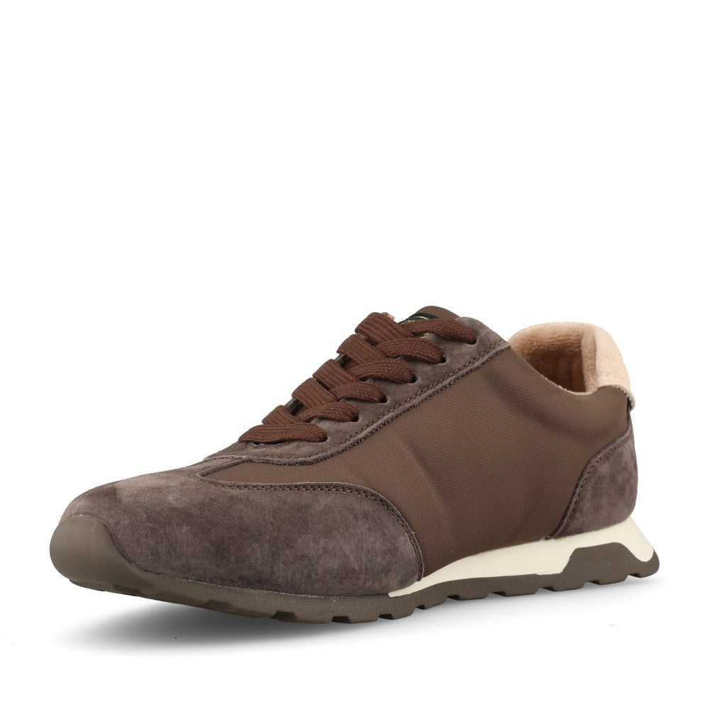 Drilleys Ladies Forty Eight Trainer In Choccy