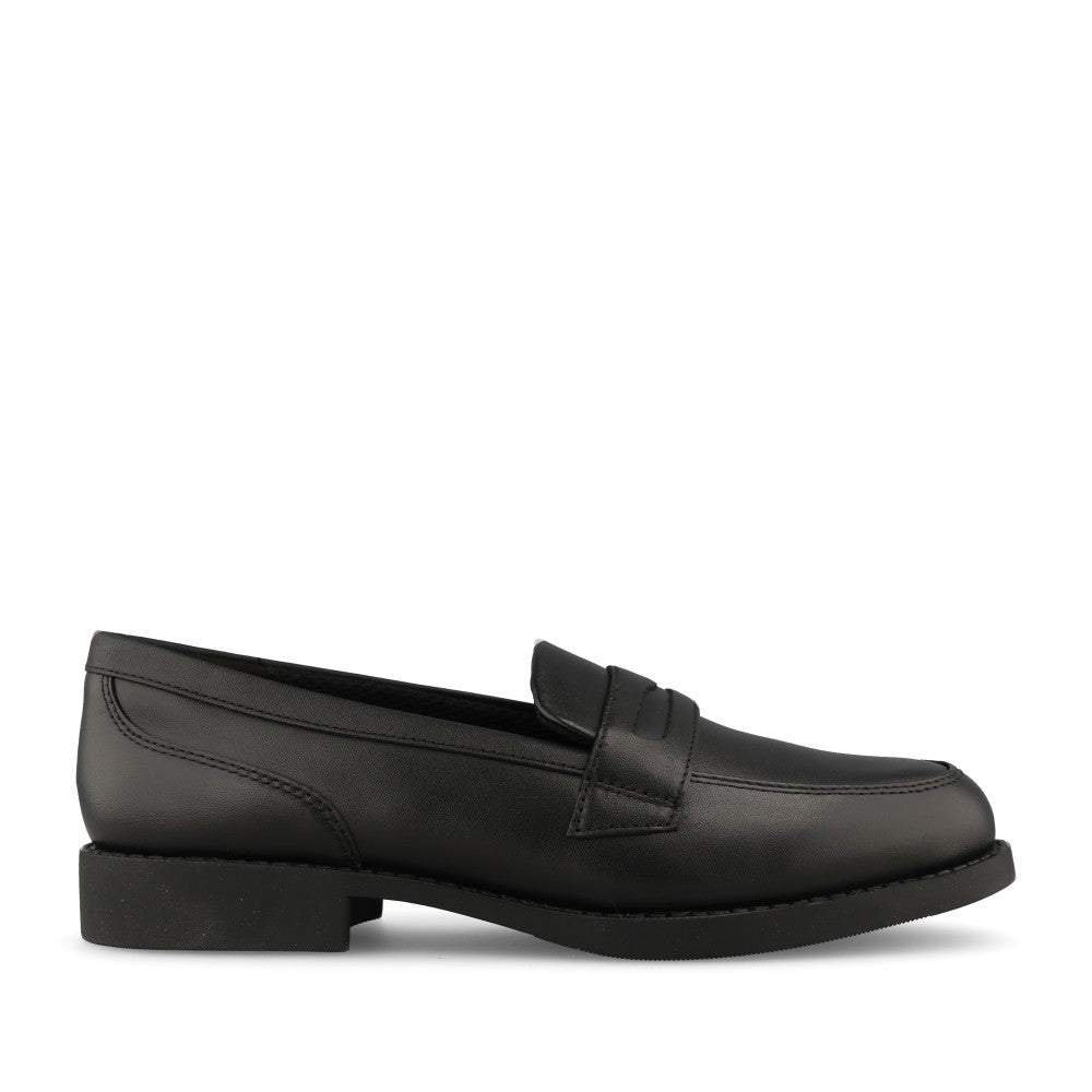 Clarks Girls Tapa Edge Y F-FIT Slip-On Shoe in Black Leather