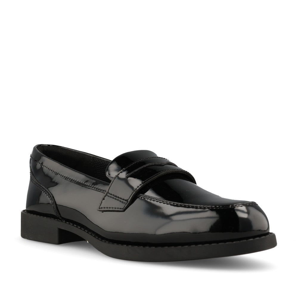 Clarks Girls Tapa Edge Y F-FIT Slip-On Shoe in Black Patent
