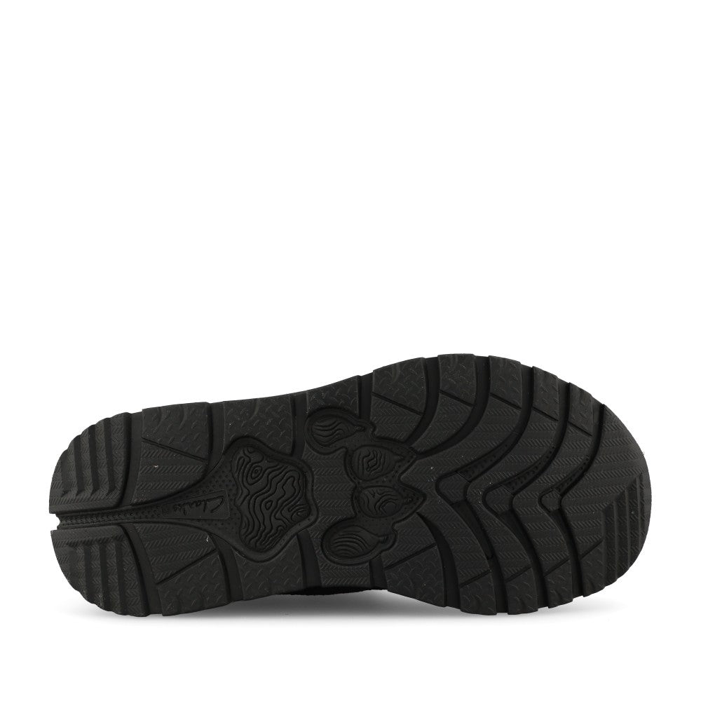 Clarks Boys Selva Trail K F-FIT Velcro Shoe in Black Leather