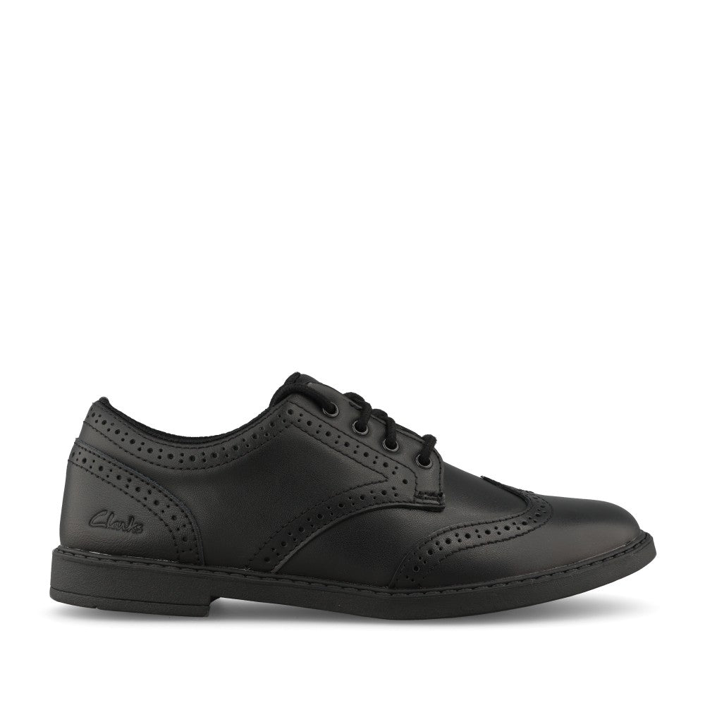 Clarks Girls Scala Style O G-FIT Lace Up Shoe in Black Leather