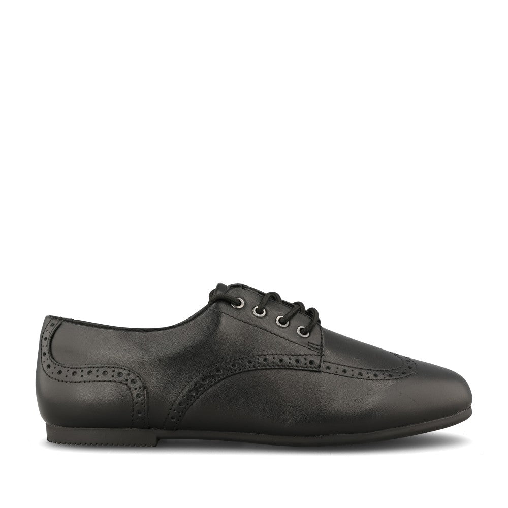 Clarks Girls Porto Lace Y F-FIT Lace Up Sho in Black Leather