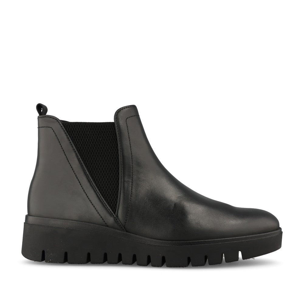 Gabor Ladies 8015.01.003 Dublin Boot In Black