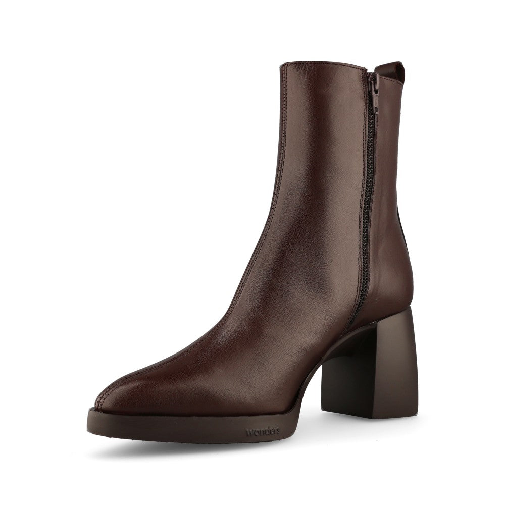 Wonders Ladies L-1601 Boot In Brown