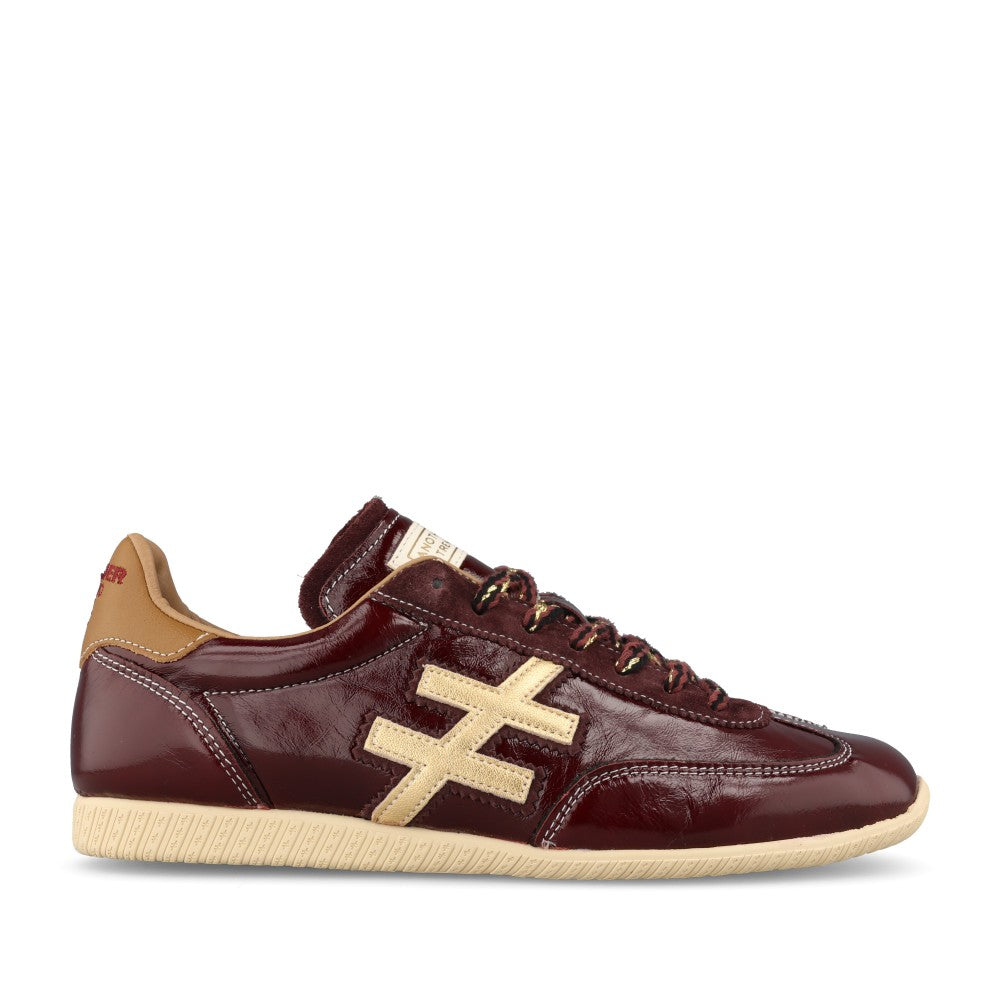 Another Trend Ladies A078 4745 Trainer In Burgundy Patent