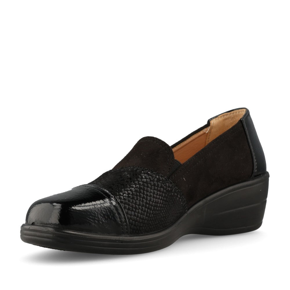 Shoe Tree Ladies Blanche Shoe In Black