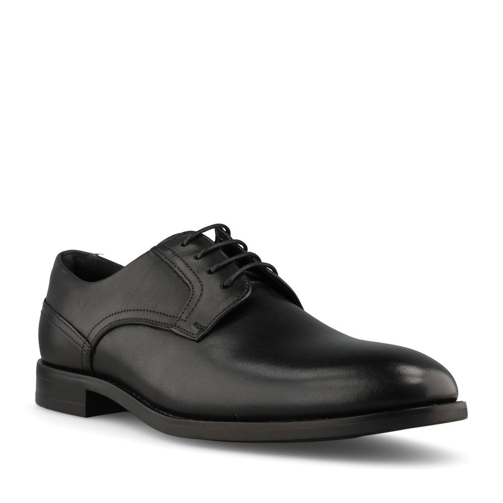 Clarks Mens Bowburn Lace Leather G-fit Shoe In Black