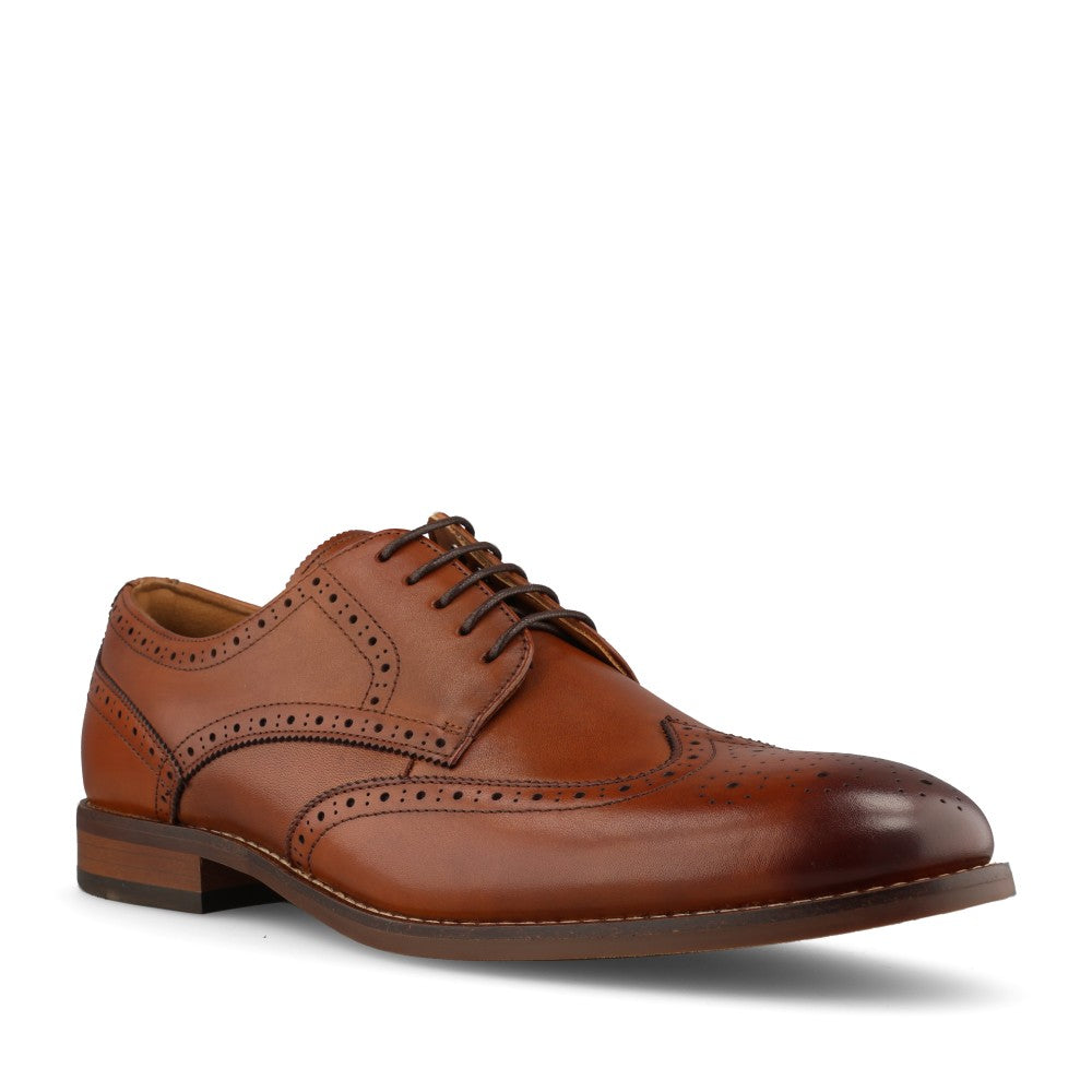 Clarks Mens Bowburn Tip Leather G-fit Shoe In Tan