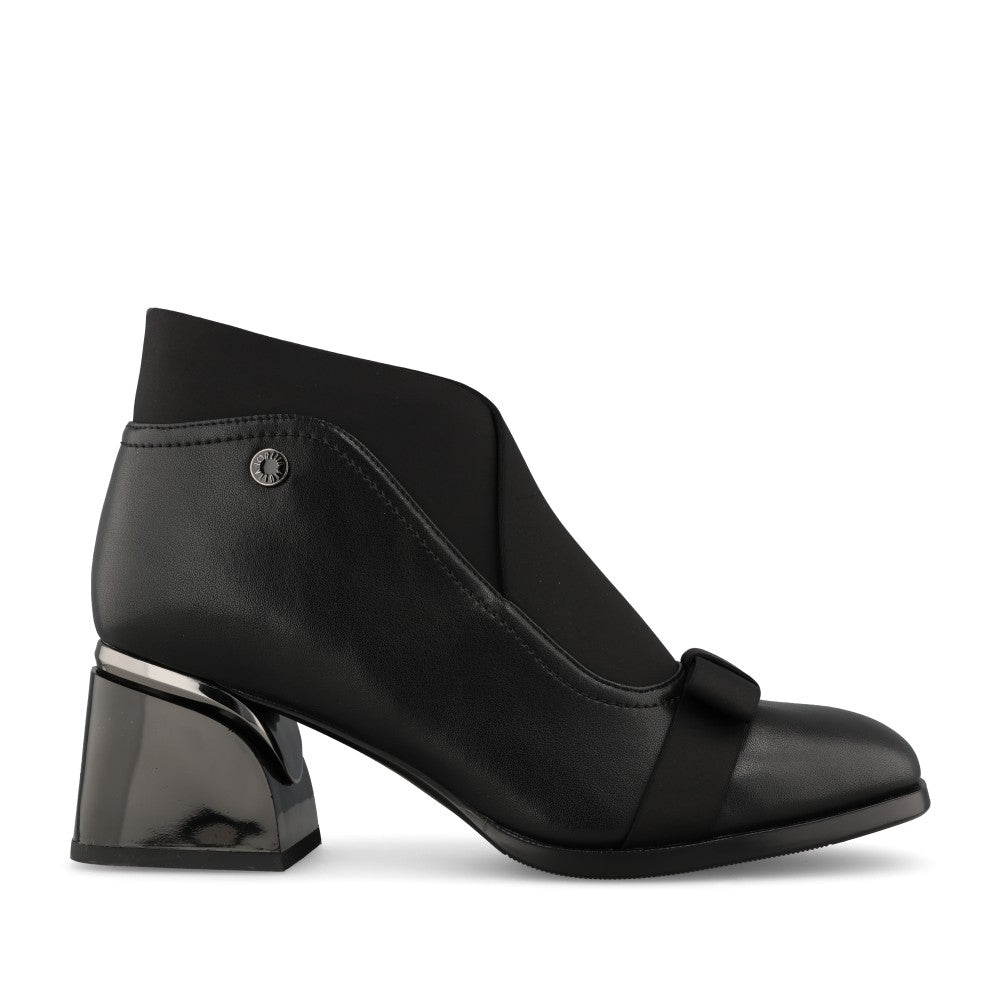 Loretta Vitale Ladies C2611 Ankle Boot In Black