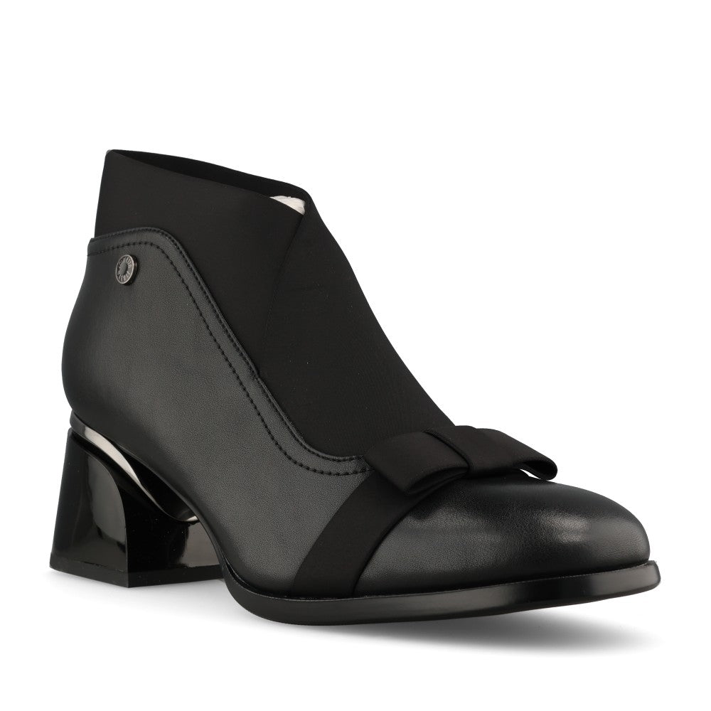 Loretta Vitale Ladies C2611 Ankle Boot In Black