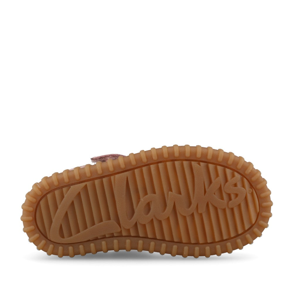 Clarks Girls Cove Heart T F-Fit Shoe in Dusty Pink