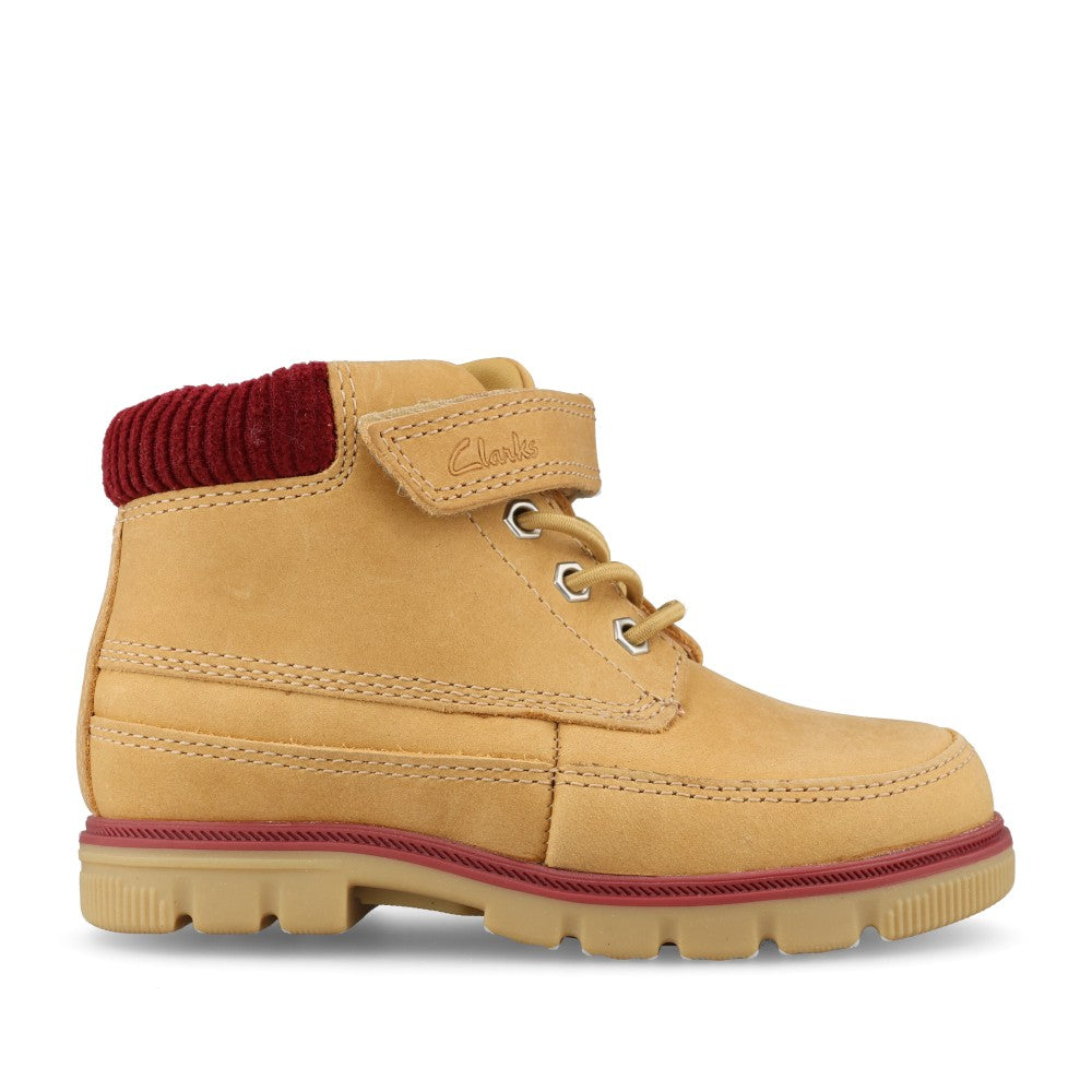Clarks Boys Lorcam Pine T G-Fit Boot in Sand