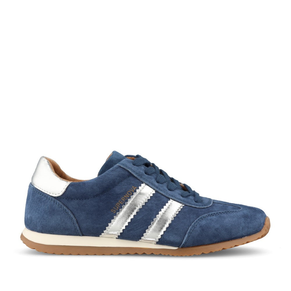 Drilleys Ladies Ninety Nine Trainer In Chrome Line