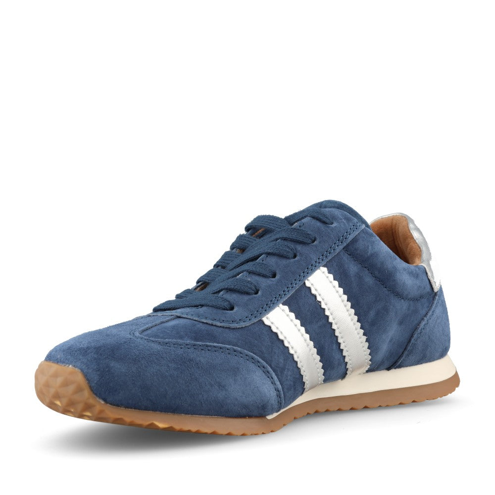 Drilleys Ladies Ninety Nine Trainer In Chrome Line