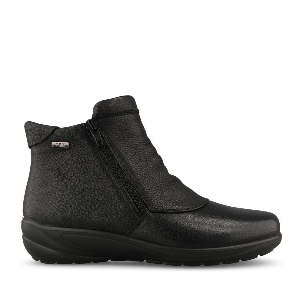G-Comfort Ladies P-9521S Wide Fit Ankle Boot in Black