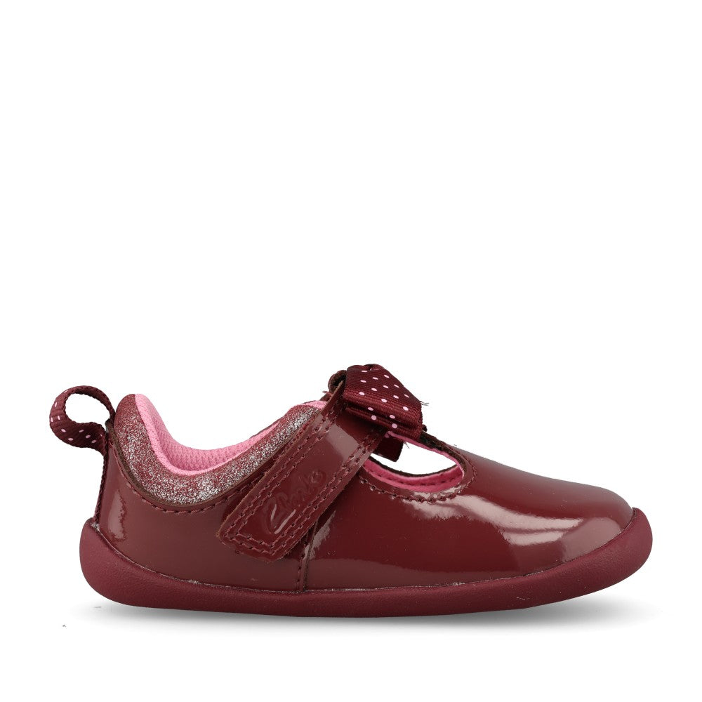 Clarks Girls Roamer Trim T G-Fit Shoe in Burgundy