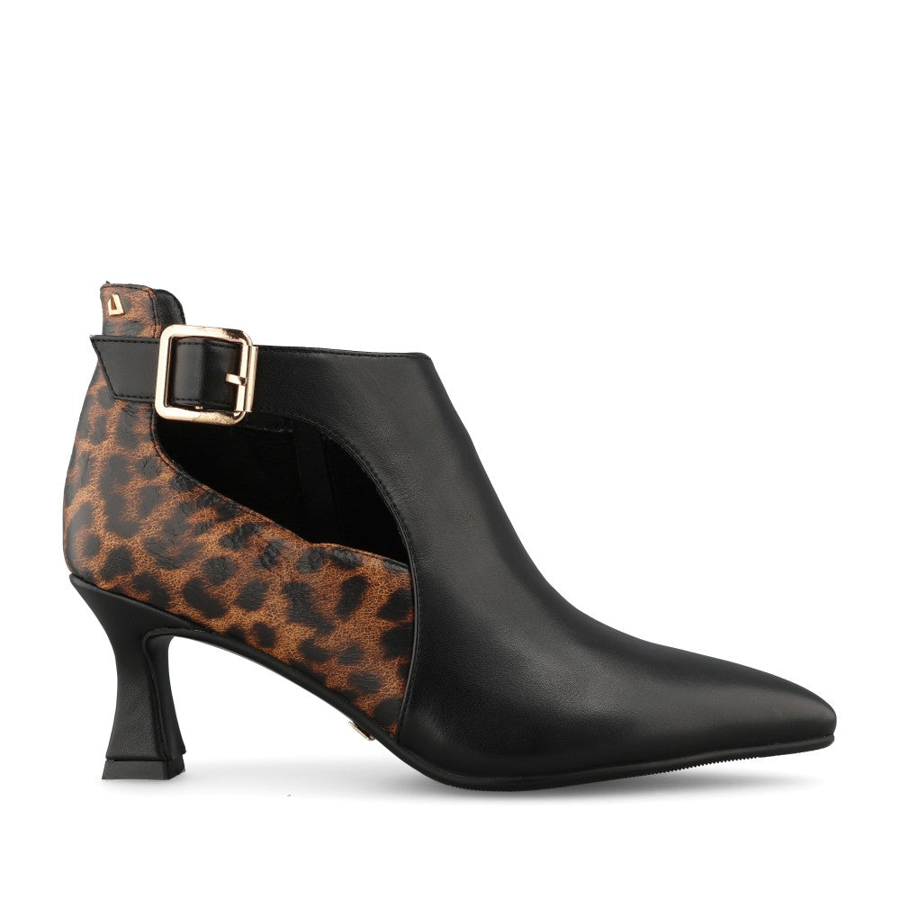 Una Healy Ladies Subway Ankle Boot In Vinyl Wild