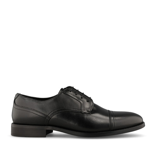 Clarks Mens Bowburn Cap Leather G-fit Shoe In Black