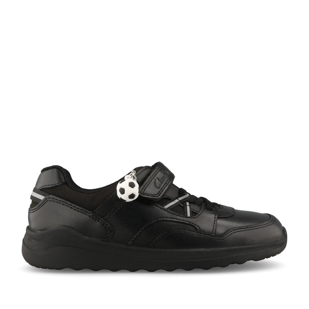Clarks Boys Daze Kick K F-FIT Velcro in Black Leather