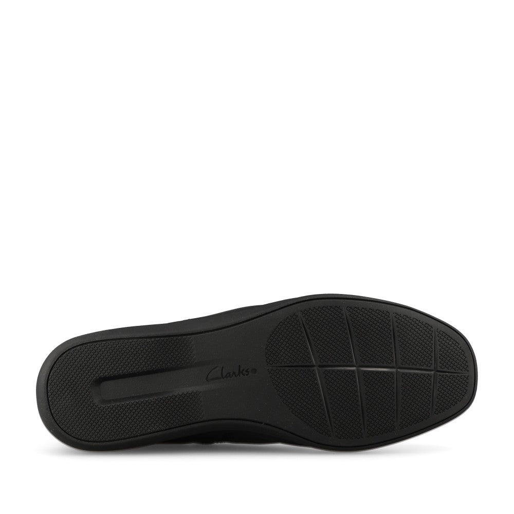 Clarks Ladies Lynell Park Leather D-fit Boot In Black Waterproof