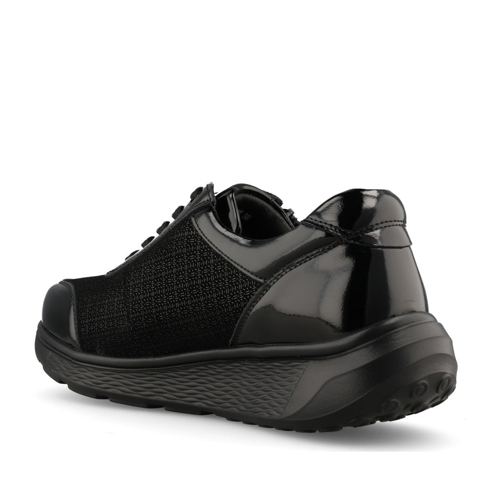 G-Comfort Ladies S-2725 Wide Fit Laced Shoe in Black Patent
